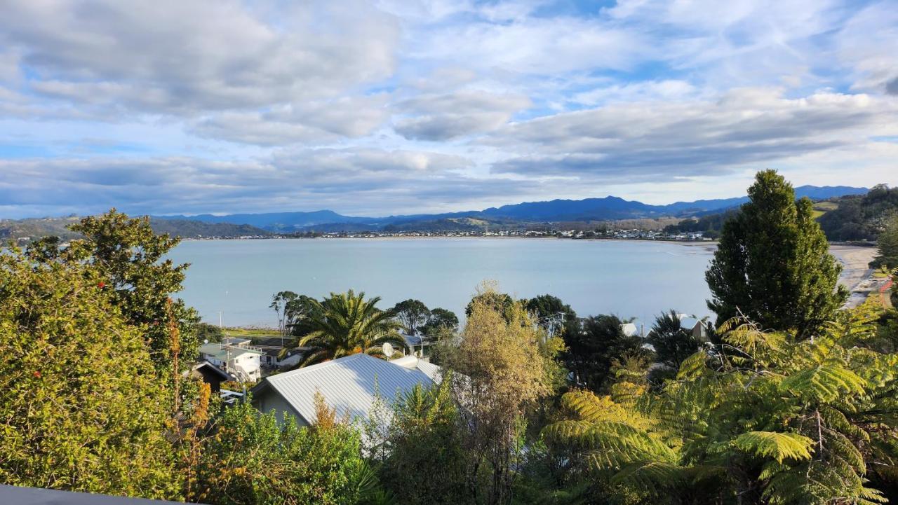 The Black Chalet Whitianga Εξωτερικό φωτογραφία