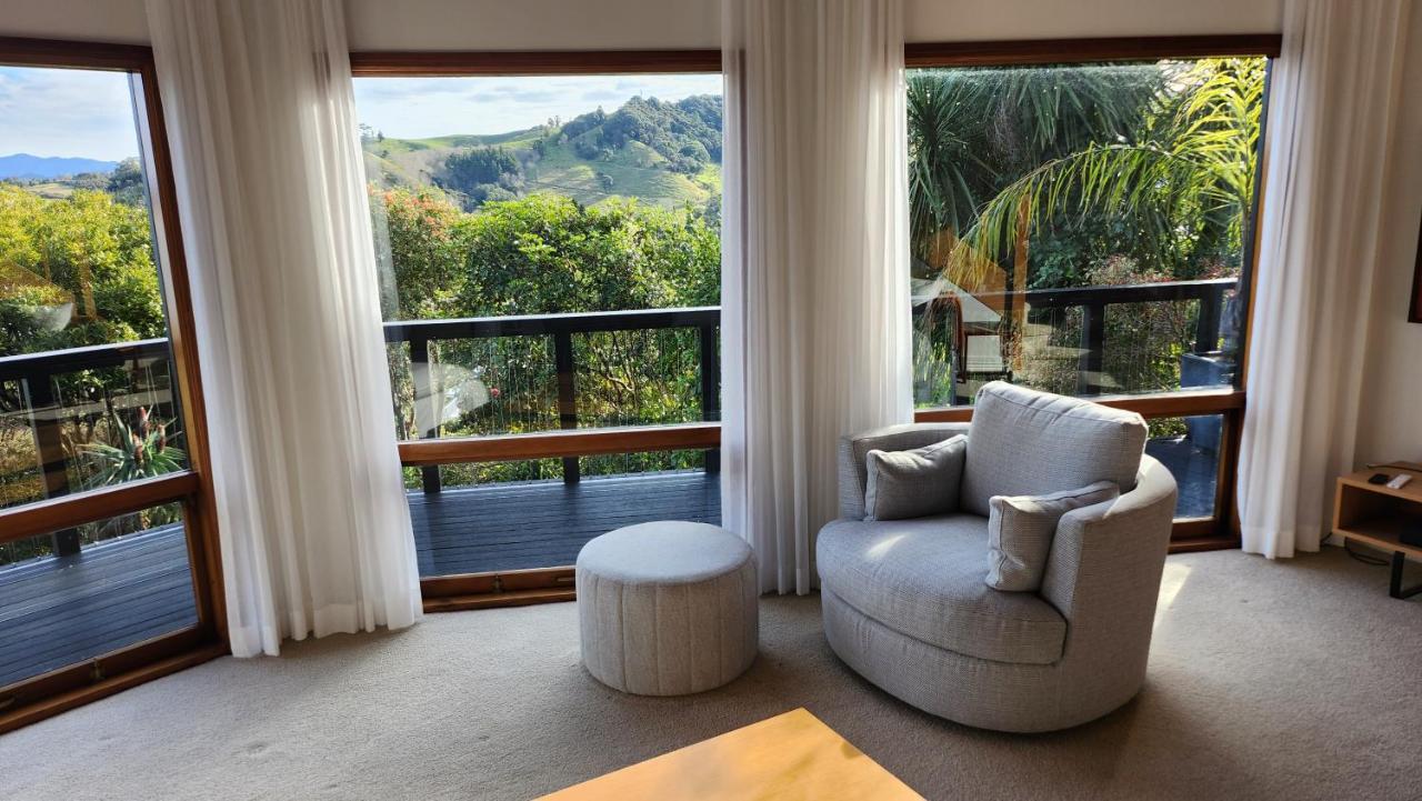 The Black Chalet Whitianga Εξωτερικό φωτογραφία